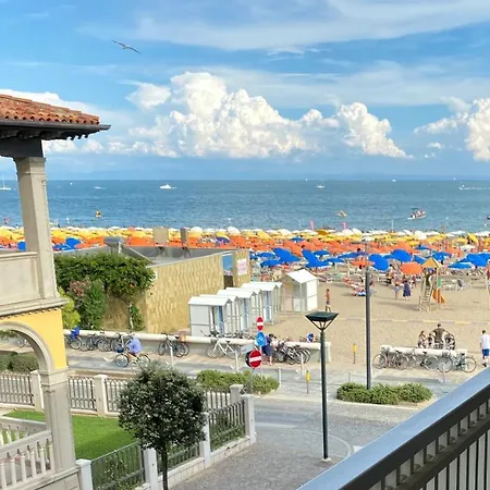 Sparkling Holiday Lignano Sabbiadoro Exterior foto