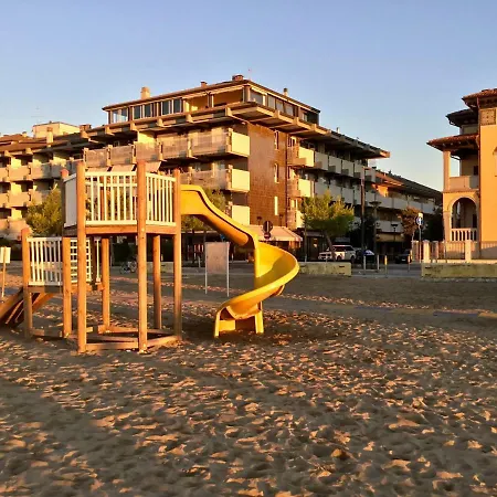 Sparkling Holiday Lignano Sabbiadoro Exterior foto